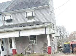 26 E Franklin St, Womelsdorf, PA
