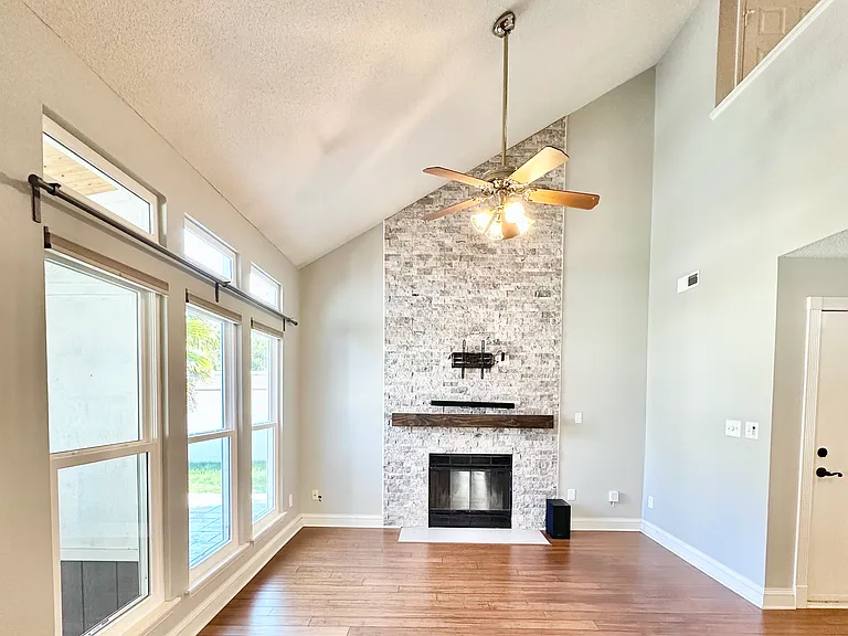 10223 Bon Meade Ln — Photo 4