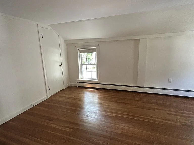 140 Belknap St — Photo 15