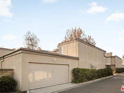 35 Village Pkwy, Santa Monica, CA, 90405
