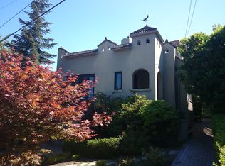 2462 Nob Hill Ave N, Seattle, WA 98109