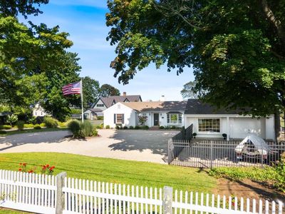 40 Cromwell Pl, Old Saybrook, CT, 06475