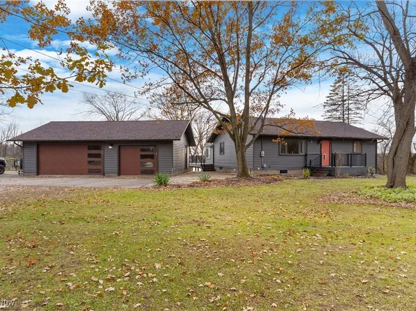 1596 Warren Ave, Niles, OH 44446