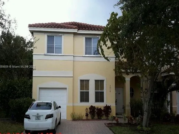 3878 SW 171st Ter, Miramar, FL 33027