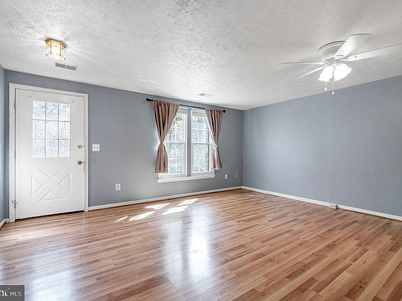 5th image of 903 Highpointe Blvd