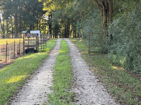 2365 Smart Rd, Troy, AL 36079