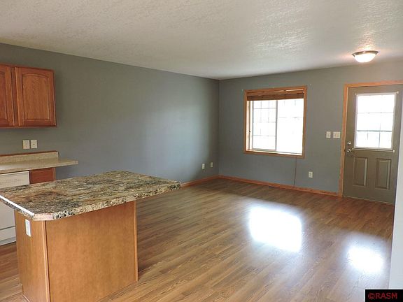 2nd image of 144 Savannah Ct