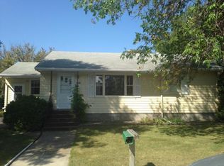 601 1st St NW, Mahnomen, MN 56557