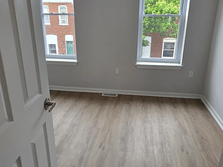 111 N Janney St — Photo 6