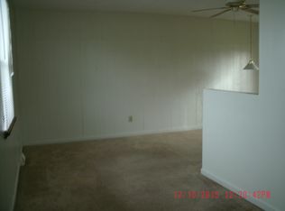 100 Lisa Dr APT 15, Brandenburg, KY 40108