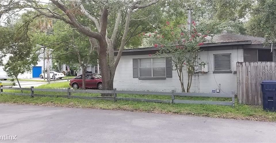 2nd image of 3201 W Fielder St