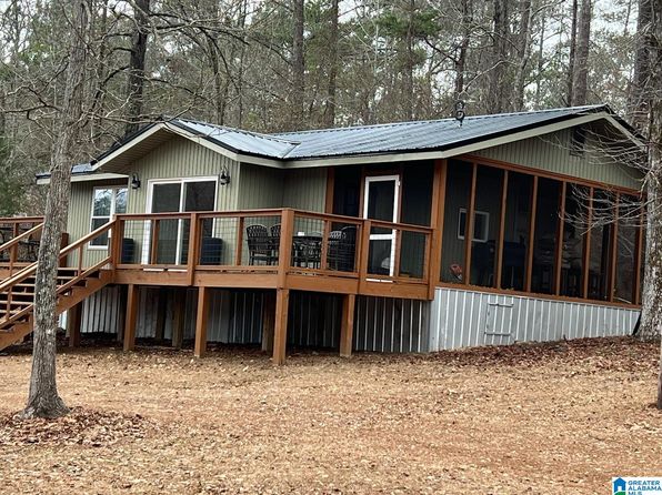 10 Ware Ave, Clanton, AL 35045