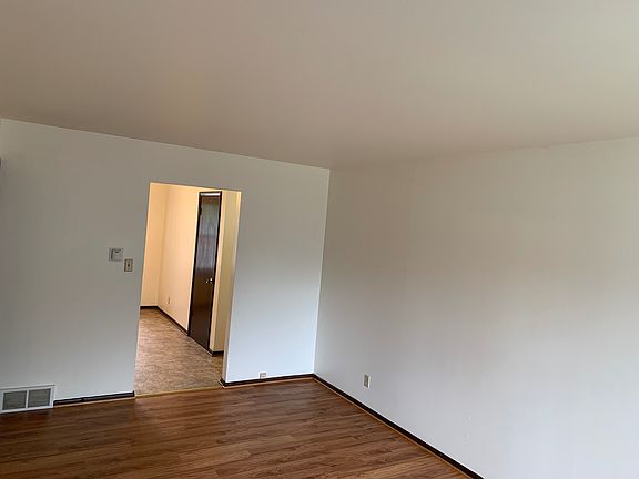 4th image of Eder Ln #1404-1