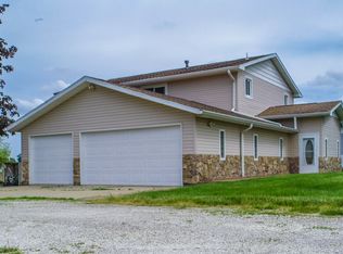 8493 N River Rd, Cottrellville, MI 48039