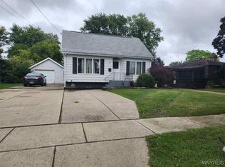 57 Wyandotte St, Depew, NY 14043