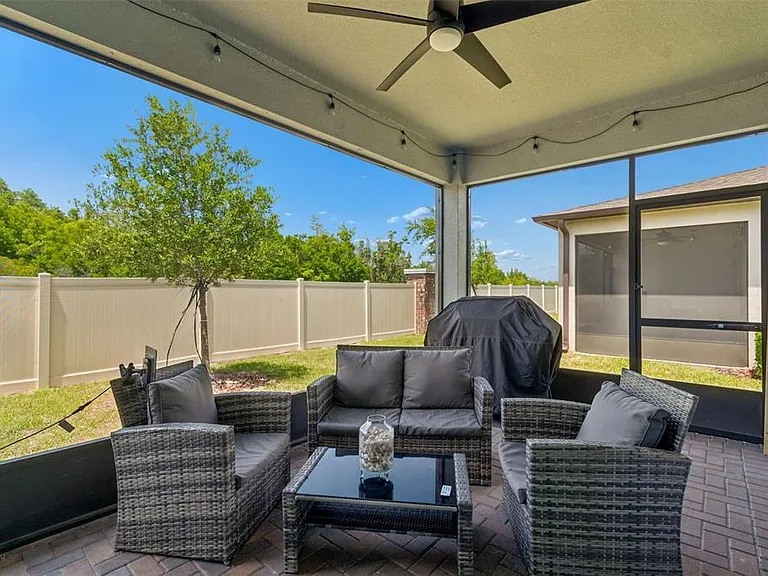 9911 Campanula Ct — Photo 18
