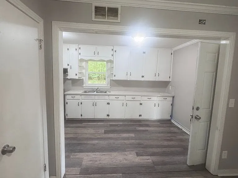 1114 Druid Hills Dr — Photo 12