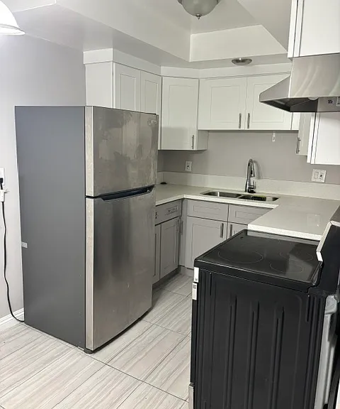 614 N Wilcox Ave #25 — Photo 1