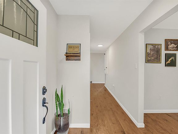 4th image of 3327 Honey Creek Dr