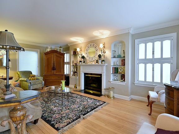 5th image of 2037 N 77th Ct