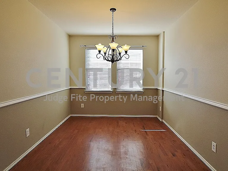 10125 Sourwood Dr — Photo 4