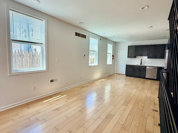 2802 W Agate St, Philadelphia, PA 19134