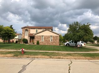 35616 Drake Dr, Sterling Heights, MI