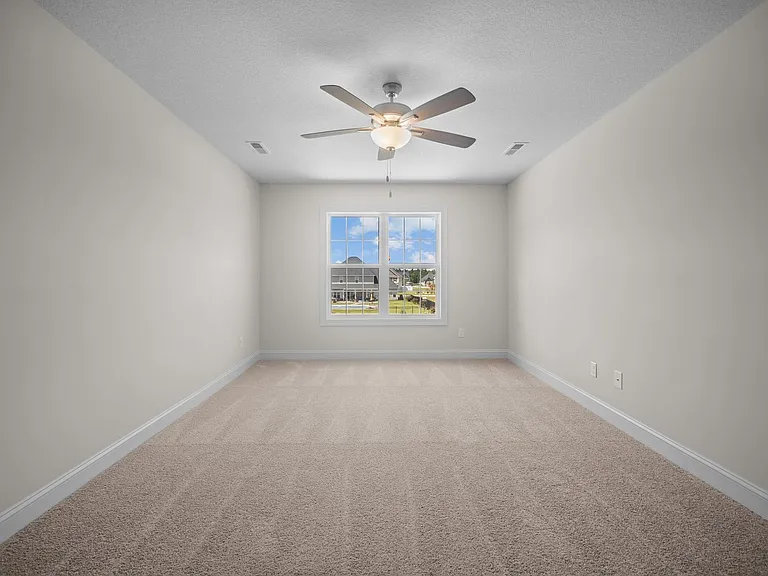 209 Verrazzano Ln — Photo 10