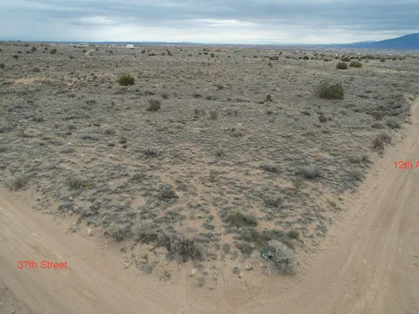 37th St SW, Rio Rancho, NM 87124