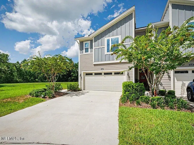 11150 Minnetta Ct — Photo 2