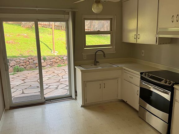 5th image of 270 Carriage Ln #270
