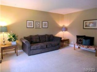 748 Don Ron Dr, Saint Louis, MO