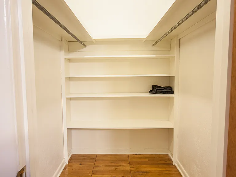 317 Murray Dr — Photo 18