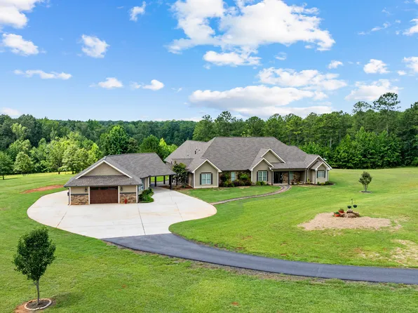 2175 Bear Creek Rd, Moreland, GA 30259
