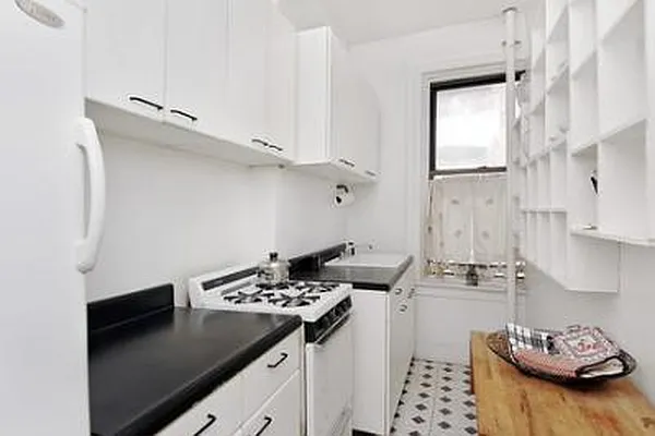 Sold by Corcoran | media 7