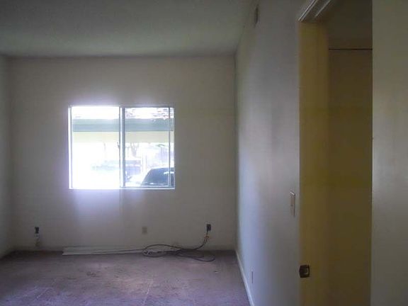 5th image of 6264 Civic Terrace Ave #B