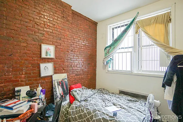 Rented by City Connections Realty | media 7