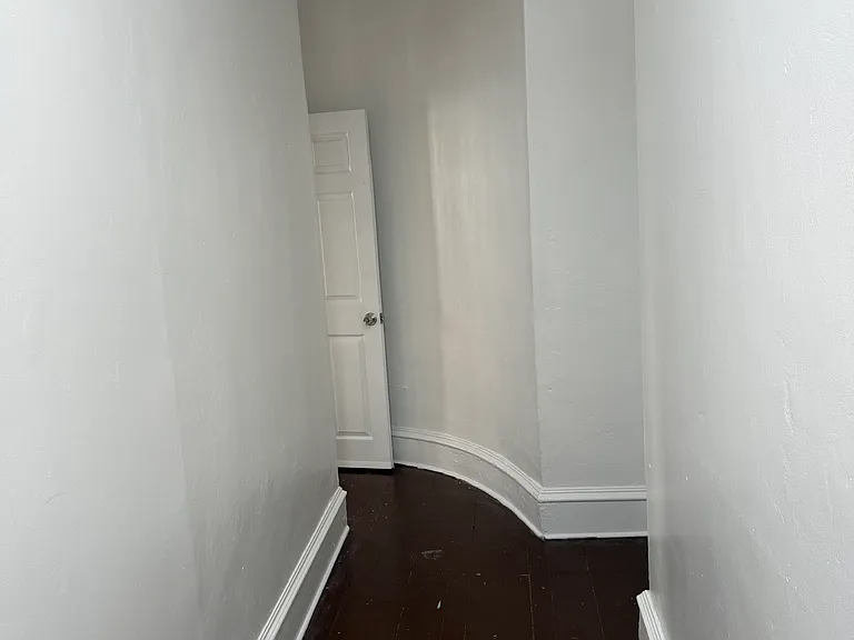 60 Cypress St #1 — Photo 4