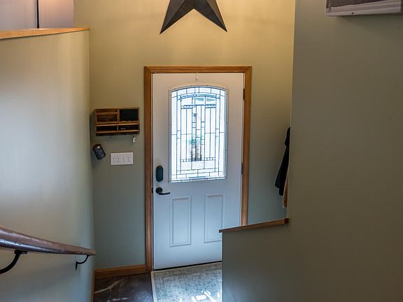 3rd image of 196 Holmes Road