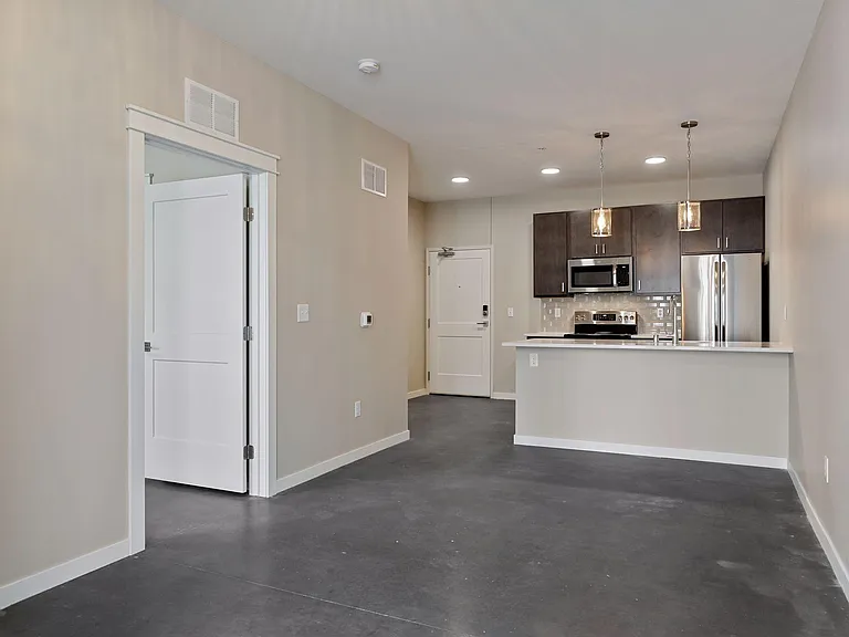 756 Jackson St NE #101 — Photo 10