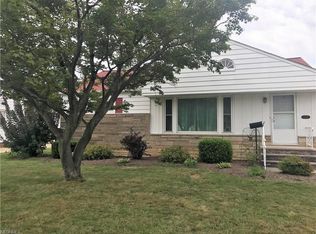 1729 Alcester Rd, Mayfield Heights, OH 44124