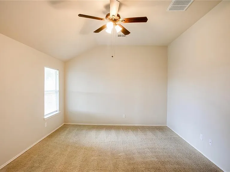 1200 Rainbow Parke Dr — Photo 22