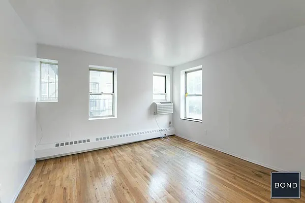 Rented by Bond New York | media 14