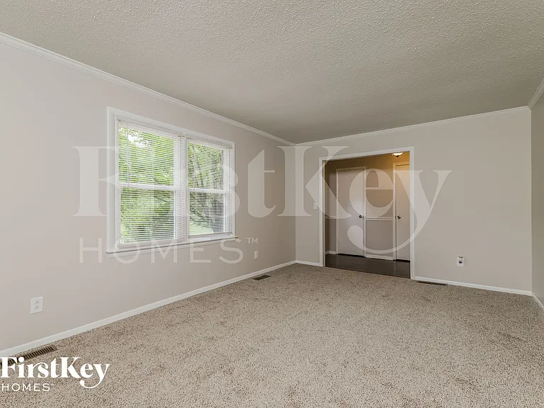 2312 Barnsley Ct — Photo 9
