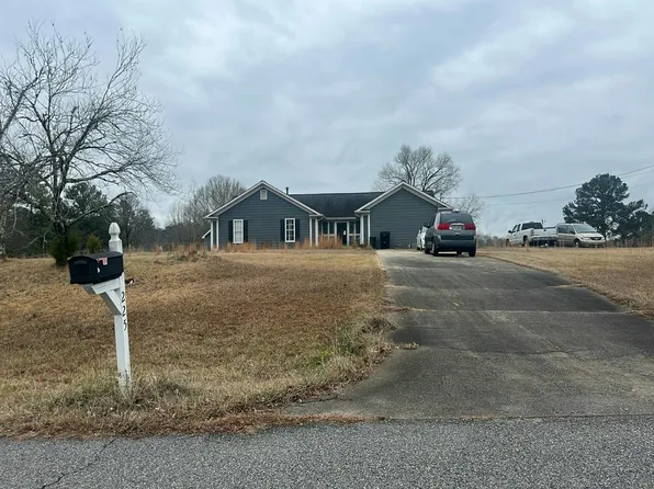 225 Brooks Dr, Stockbridge, GA 30281