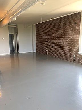 3rd image of 309 Delaware St APT 301
