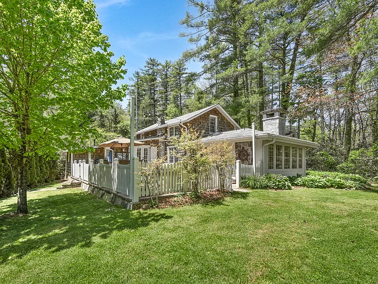343 Cullasaja Dr #1 — Photo 42