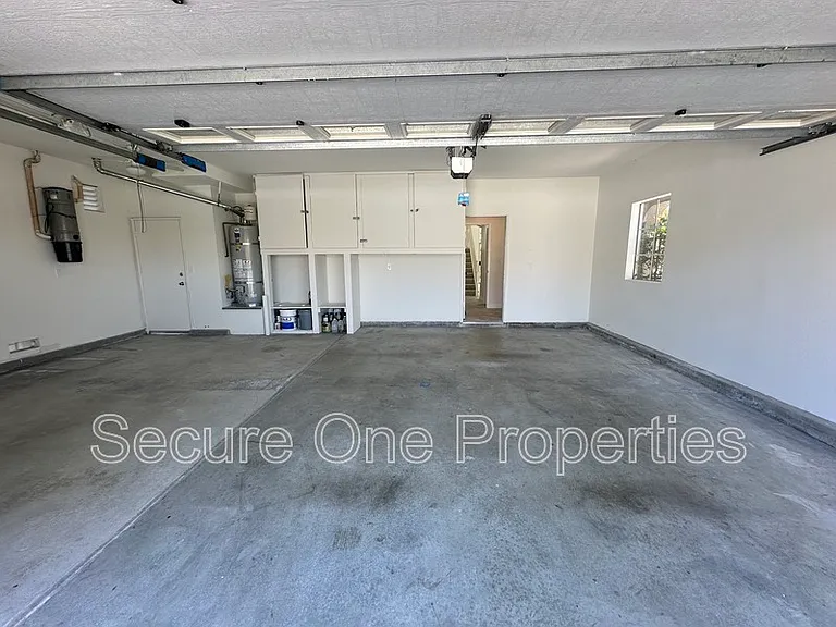 1740 Amarelle St — Photo 36