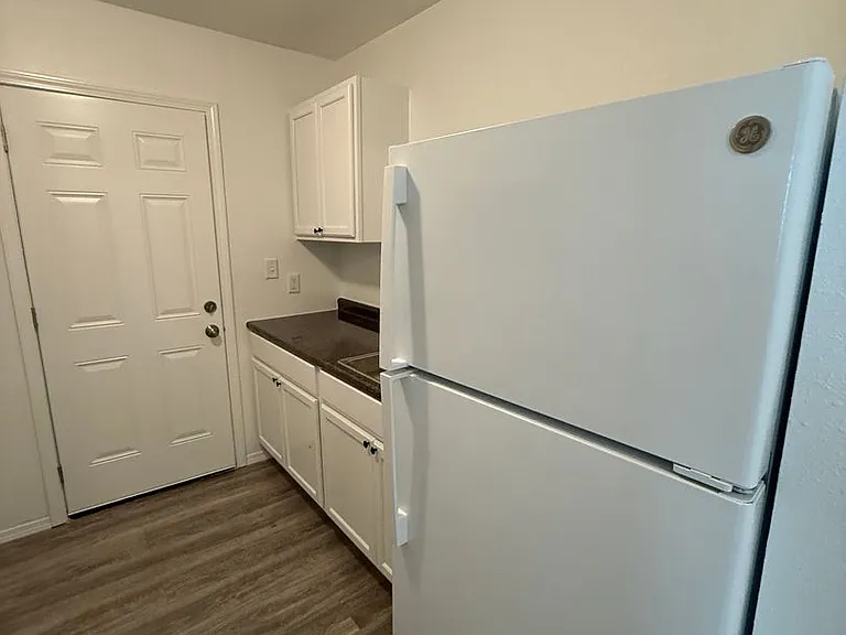 1043 Monet Dr — Photo 7