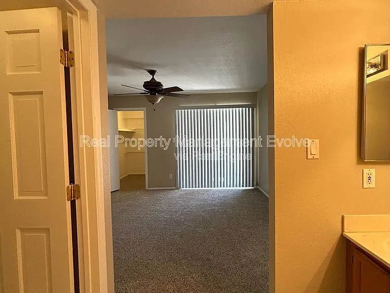 9465 N 92nd St #108 — Photo 21